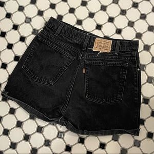 Black Levi shorts 540